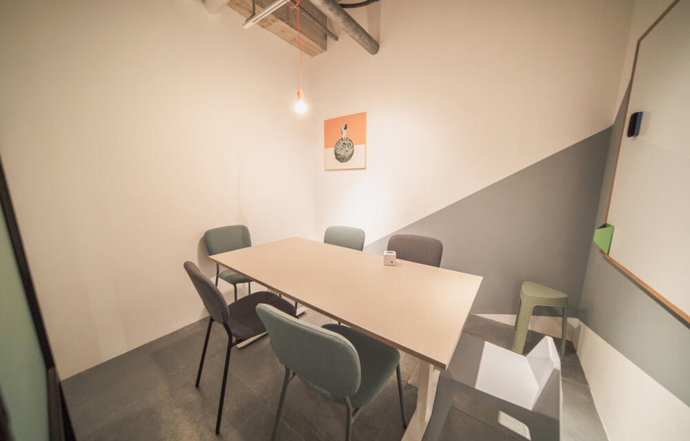 Mercury Room
